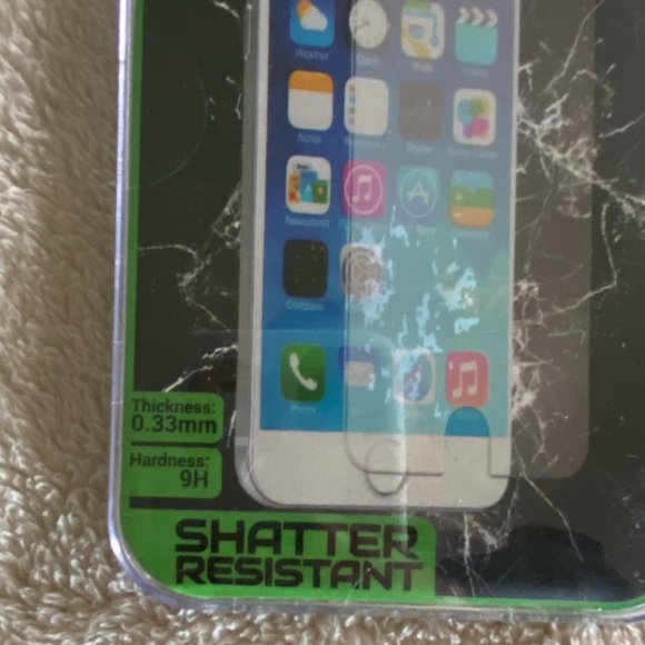 iPhone 7, 6s, 6 Screen Protector - Picture 3 of 6